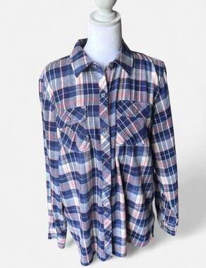 Marmot blue, white, and pink plaid flannel shirt in XL